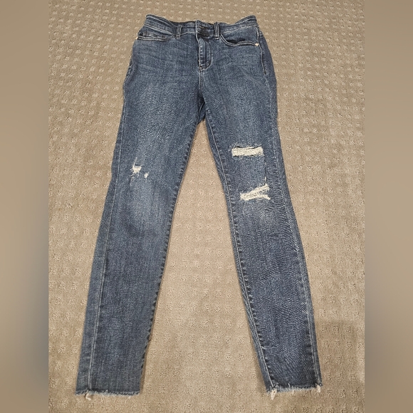 Judy Blue Denim - Judy Blue Skinny Fit Distressed , Size 7/28